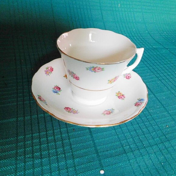 Colclough blue pink yellow flower cup and saucer - Picture 1 of 7